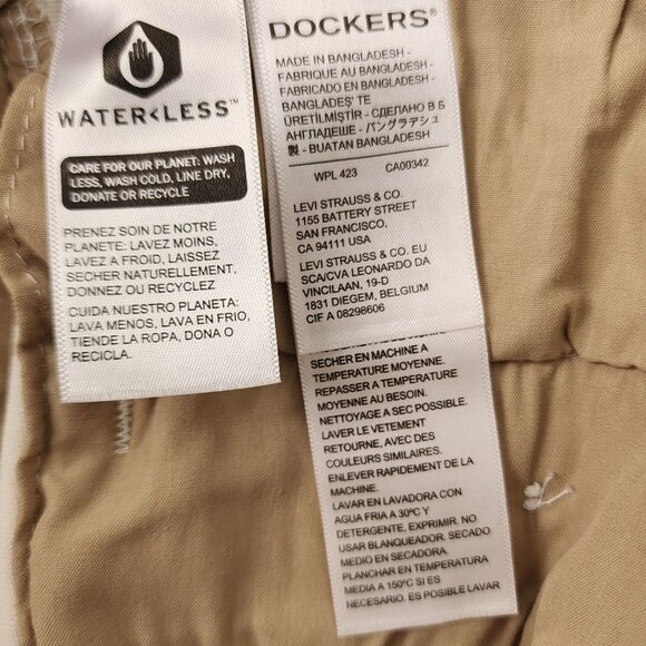 Dockers Mens Straight Fit White Khaki Chino Pants 32x32 Classic Office Slim NWT - Picture 11 of 16